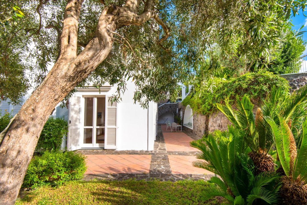איסקיה Il Lauro Luxury Villa מראה חיצוני תמונה