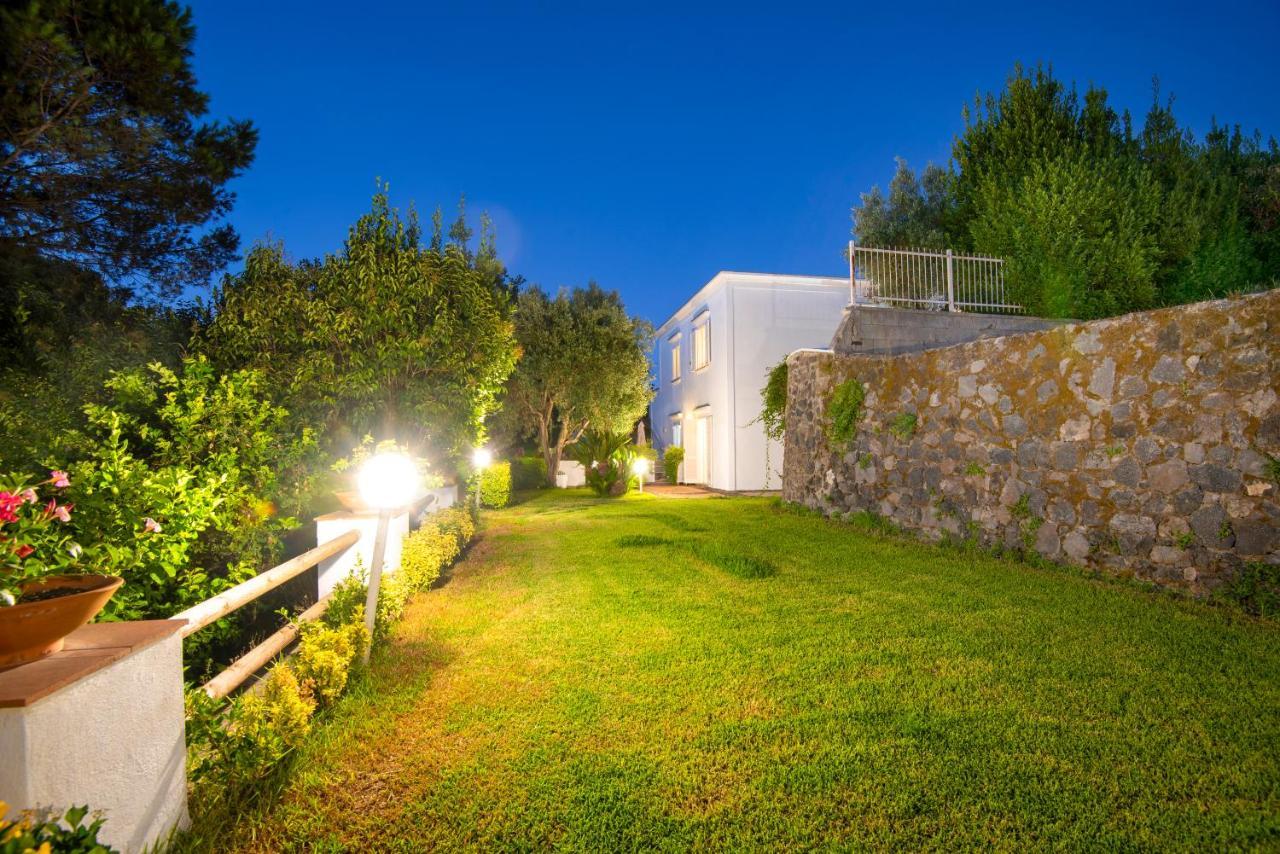 איסקיה Il Lauro Luxury Villa מראה חיצוני תמונה