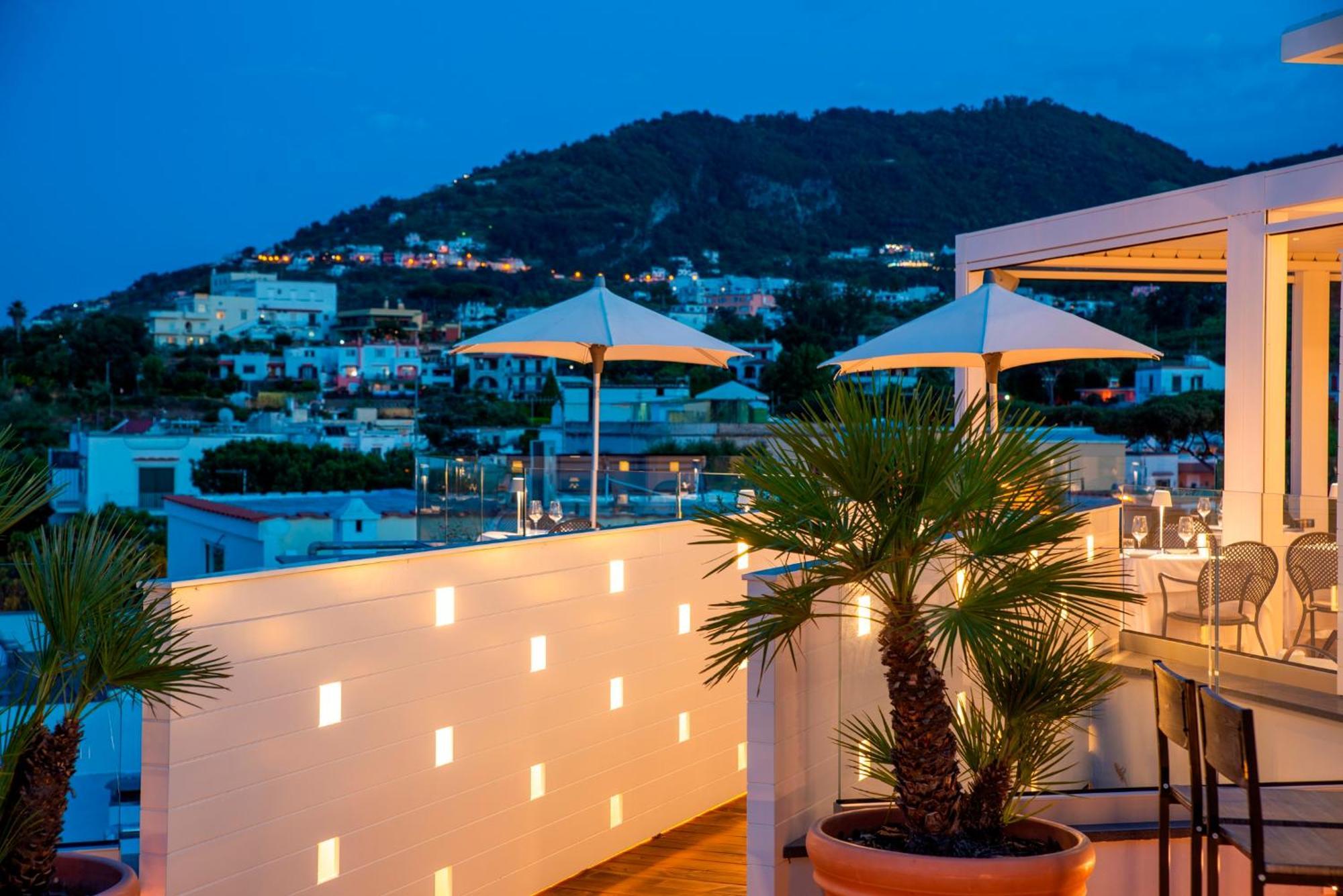 איסקיה Il Lauro Luxury Villa מראה חיצוני תמונה